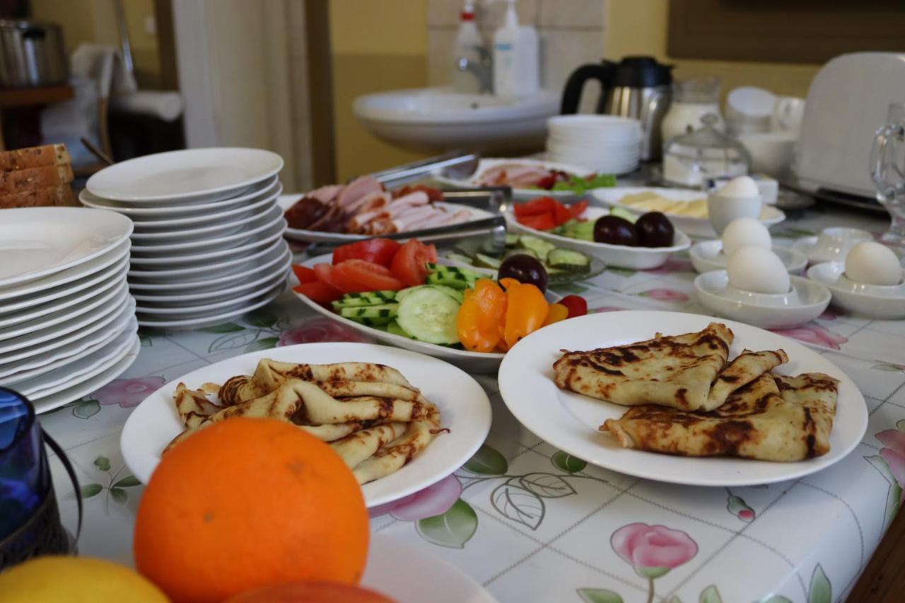 Hostel Louna Pärnu Buitenkant foto