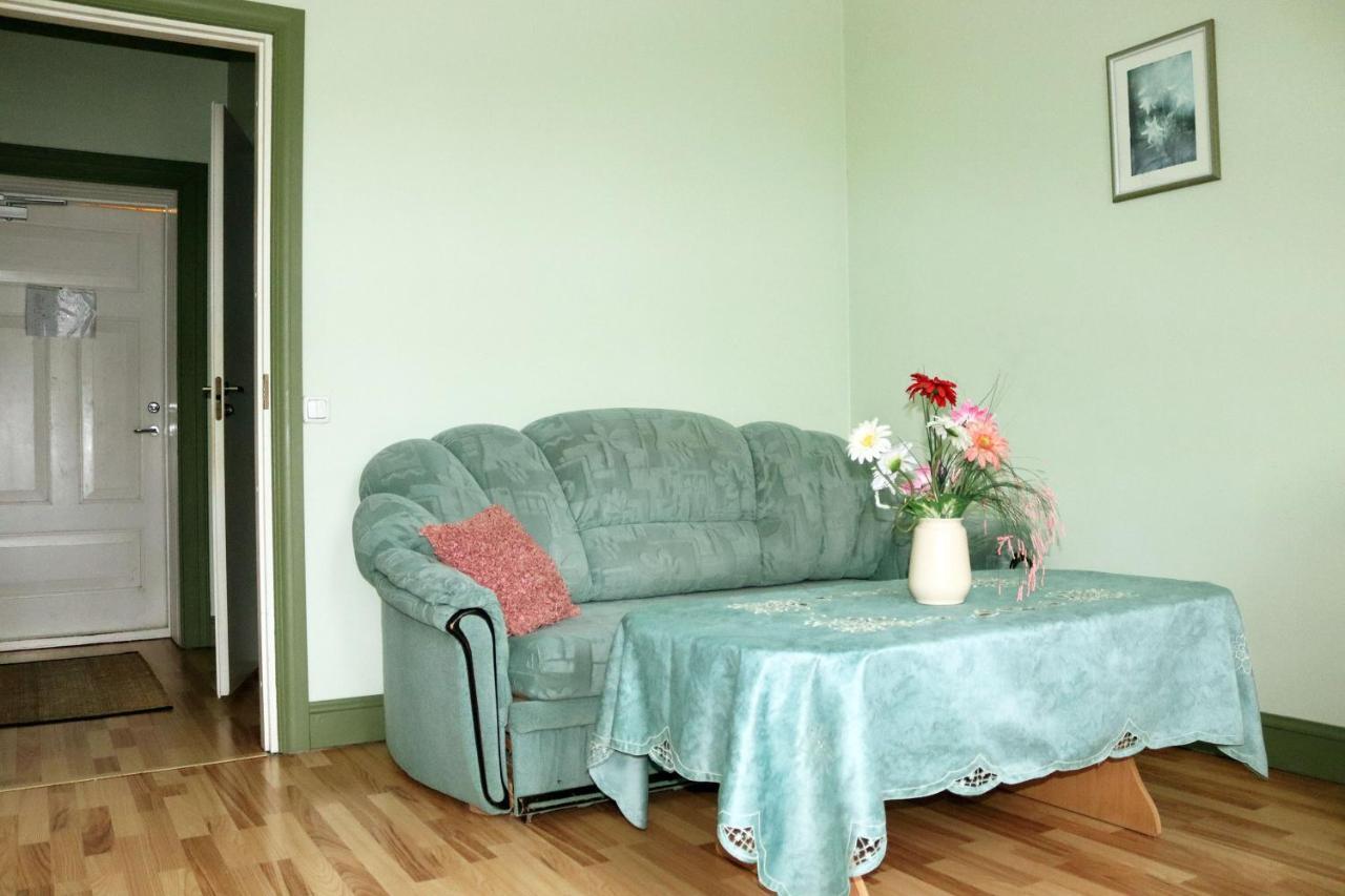 Hostel Louna Pärnu Buitenkant foto