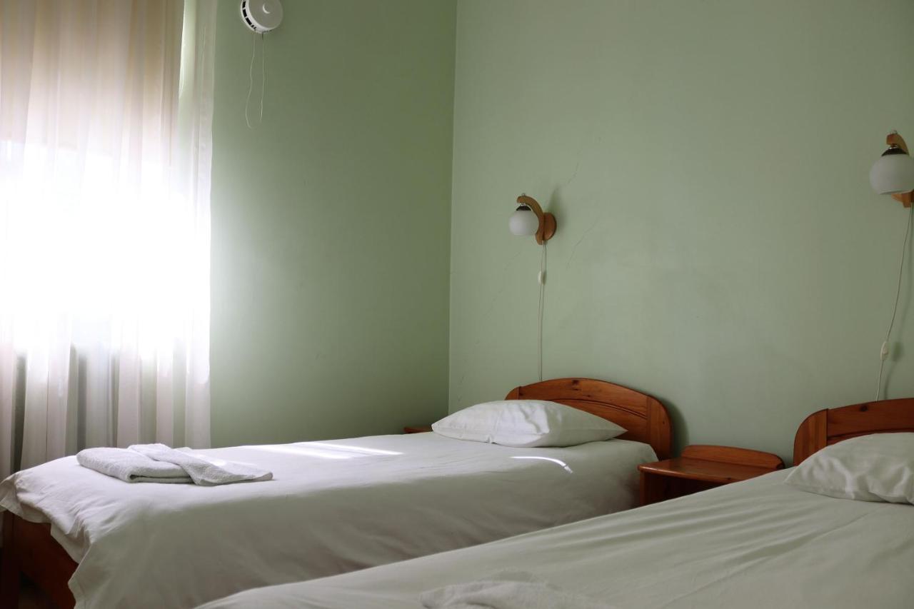 Hostel Louna Pärnu Buitenkant foto
